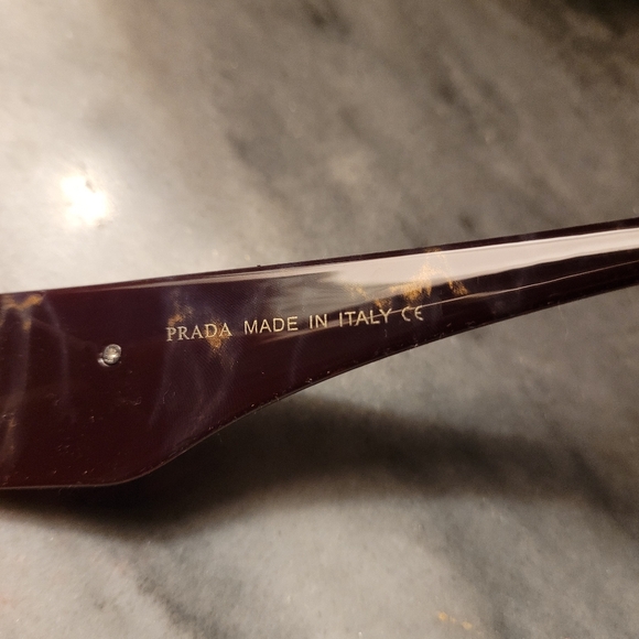 ✅PRADA🎶 🌹🌹 RARE COLOR COMBO, SUNGLASSES 😎 - Picture 7 of 7